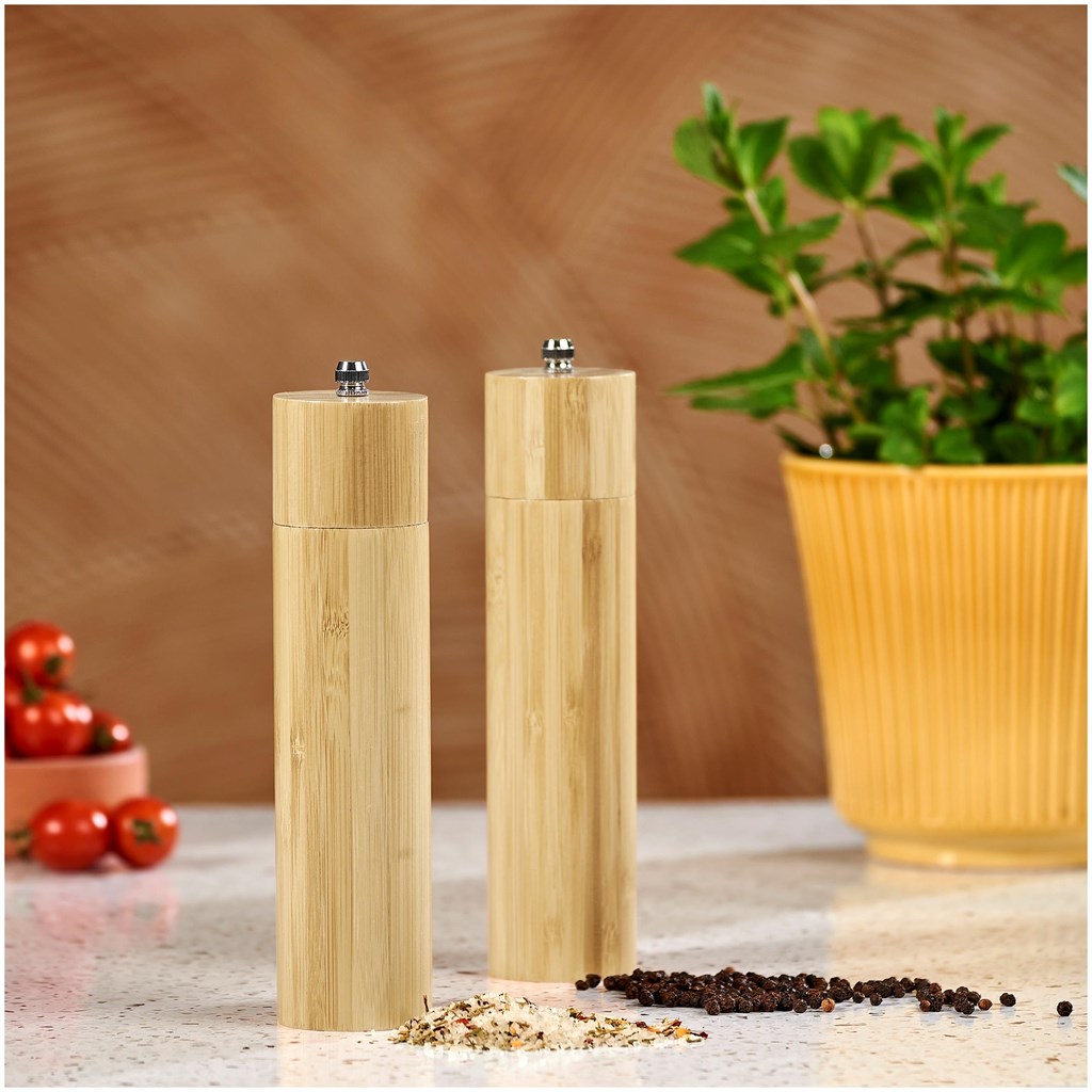 Okiyo Shioki Bamboo Salt or Pepper Mill-9